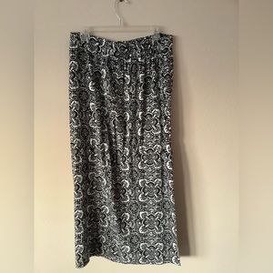 NEW MAXI SKIRT WITH SIDE SLITS FROM KNEES ONWARD BEAUTIFUL PRINTS LATEST FASHION